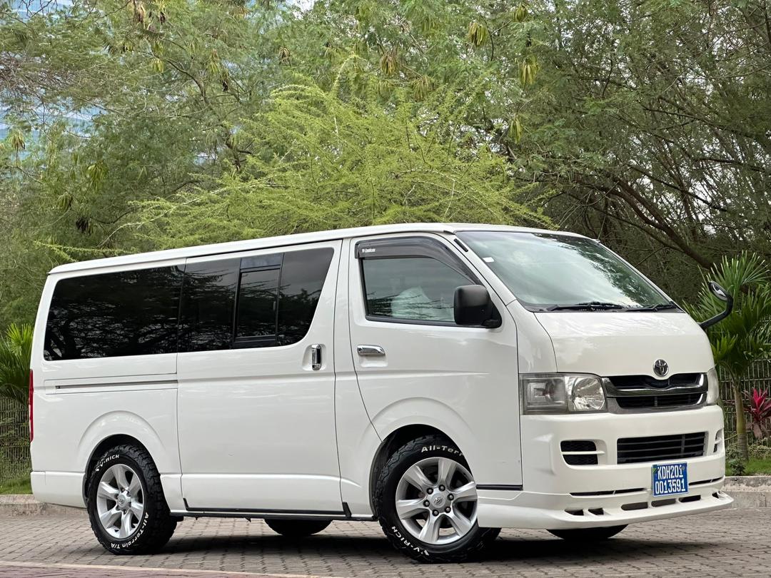 HIACE VAN